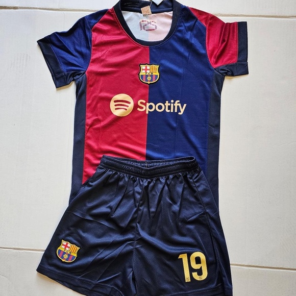 LAMINE YAMAL KIT SET 2 PC SHORT AND JERSEY - Picture 2 of 2